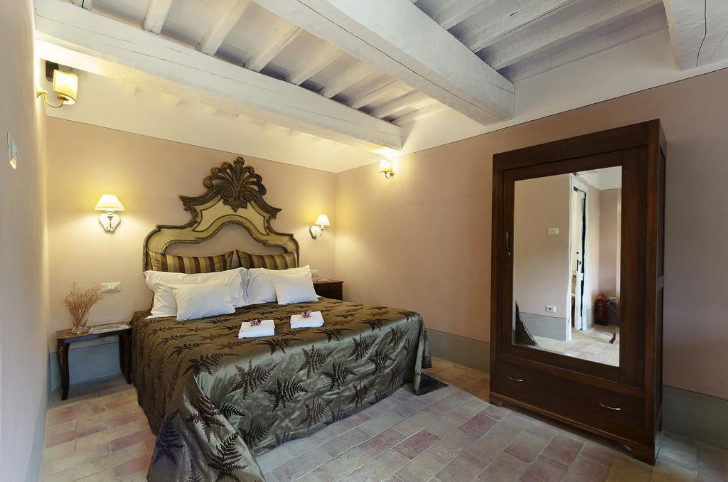 Hotel Borgo Di Carpiano Mengara Exterior foto